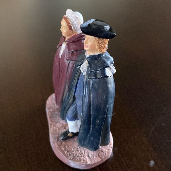 Winter Couple - Colonial Williamsburg Lang and Wise - Picture 3 of 10